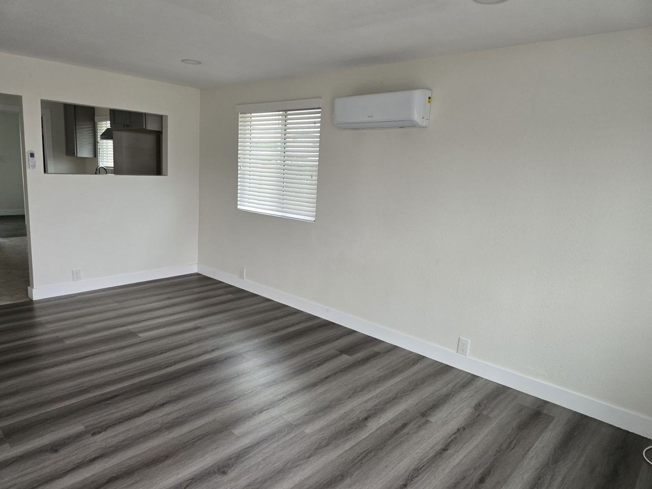 10531 Lexington St - Photo 2 of 9