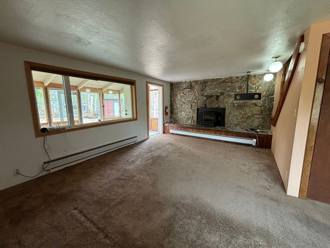 2000 Steese Hwy - Photo 4 of 20