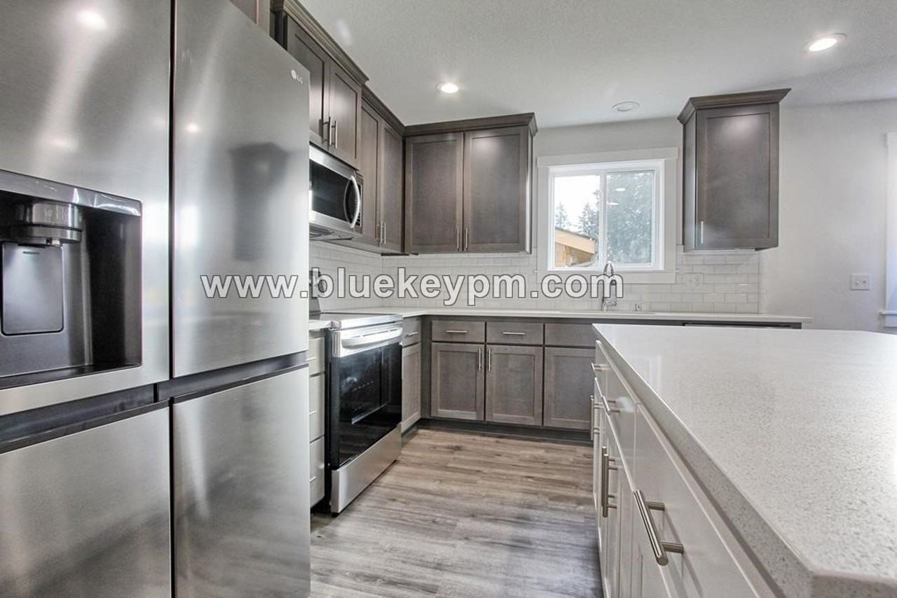 4014 Ne 137th Ave - Photo 3 of 13