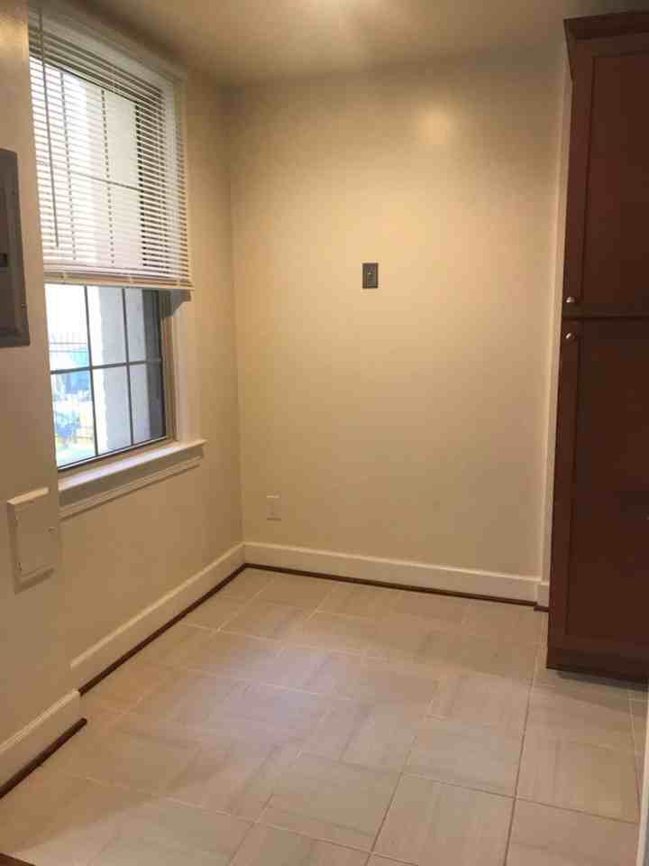 Fleetwood Apartments - Photo 6 of 22
