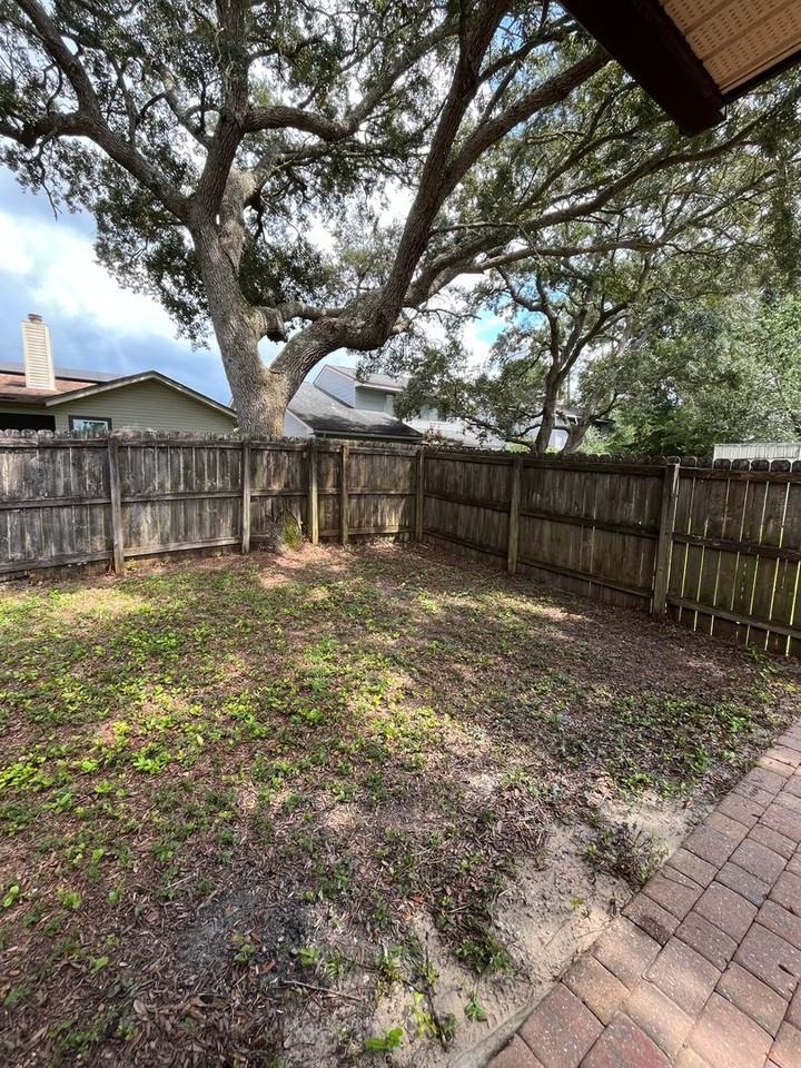 3945 Balsam Dr - Photo 7 of 19