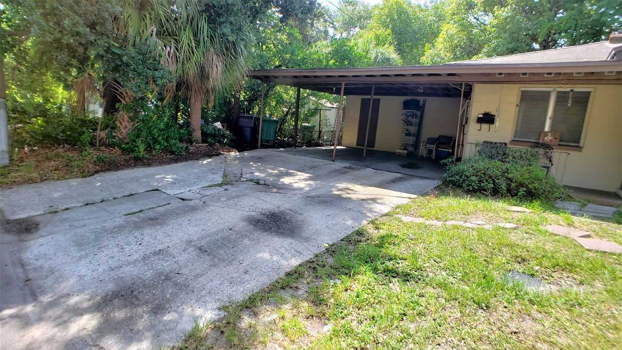 2324 W Texas Ave - Photo 2 of 14