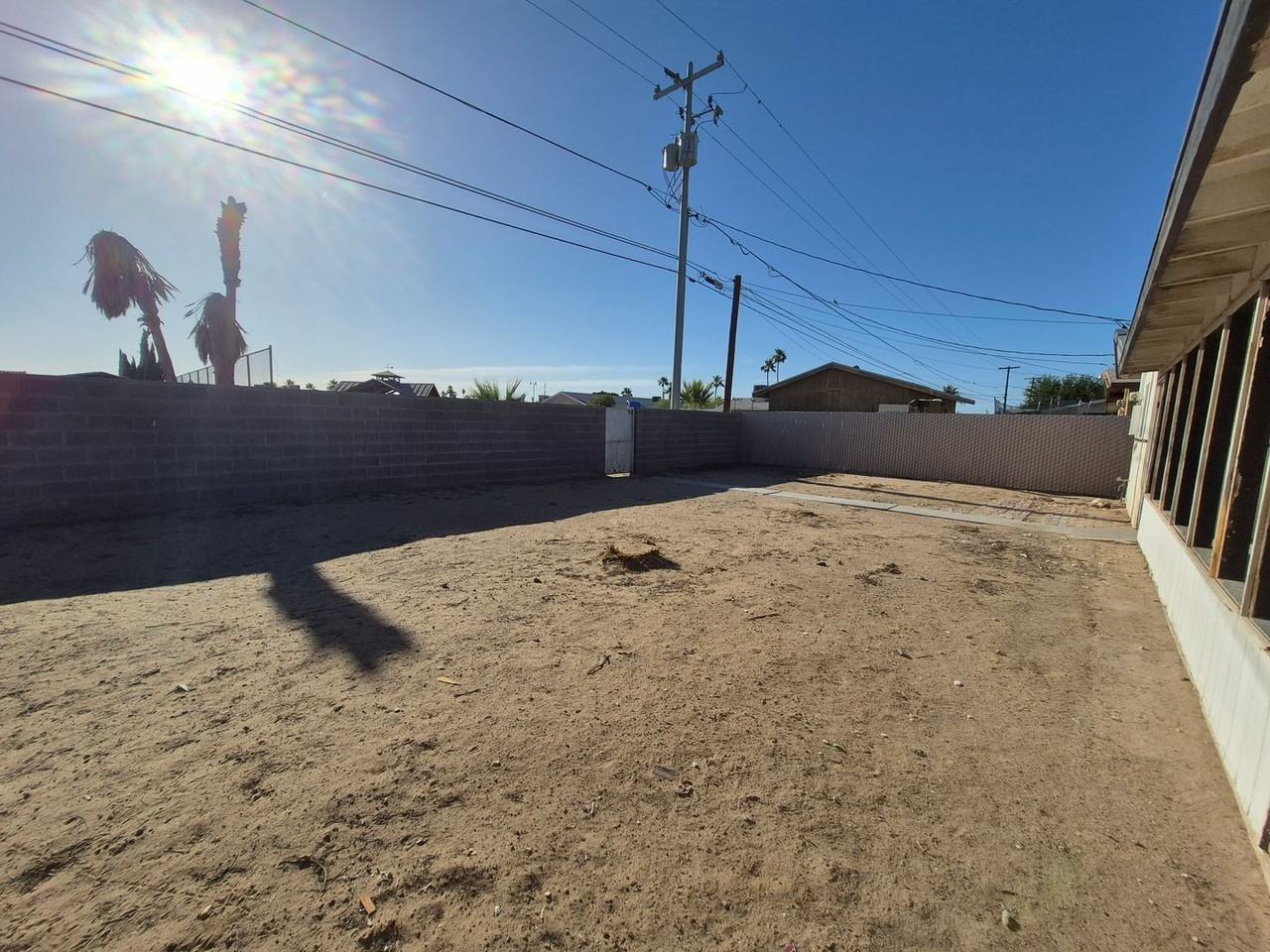 2668 S Madison Ave - Photo 2 of 24