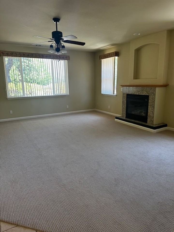 2031 Olive St - Photo 2 of 16