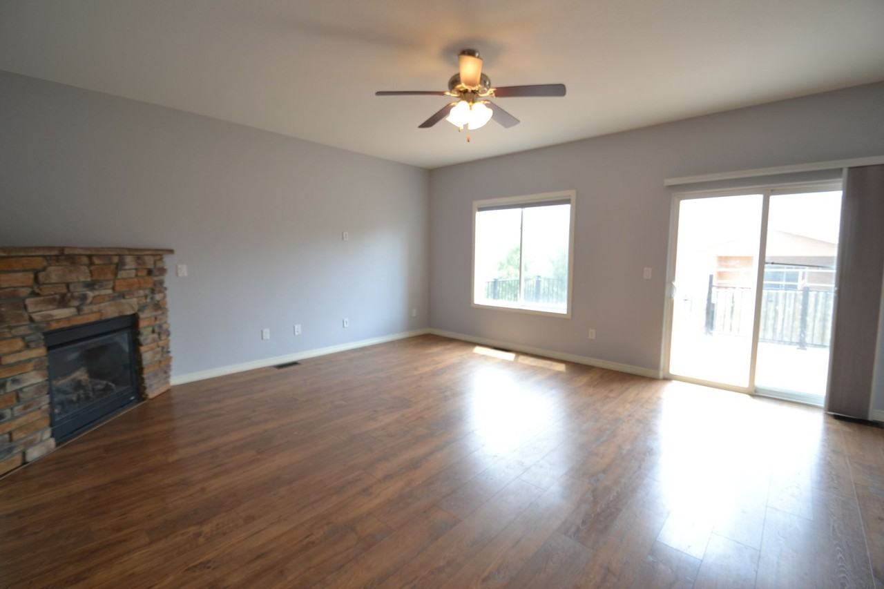 7607 Chasewood Loop - Photo 4 of 38