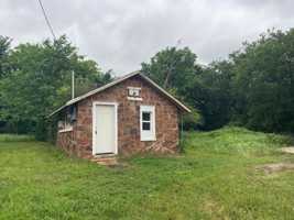 featured image of 2711 W Walker St