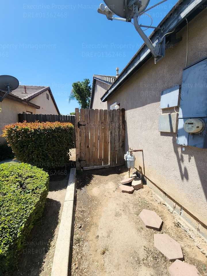 12115 Verdelho Ave - Photo 4 of 28