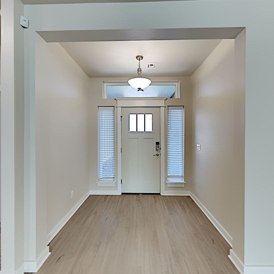 9904 Glover River Dr - Photo 4 of 21