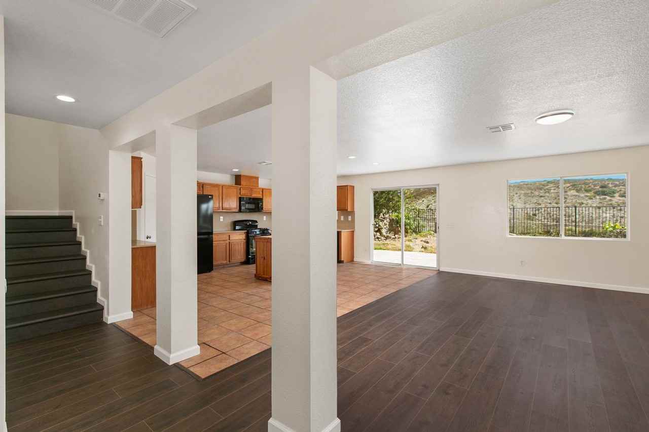 4979 Cimarron Way - Photo 3 of 24