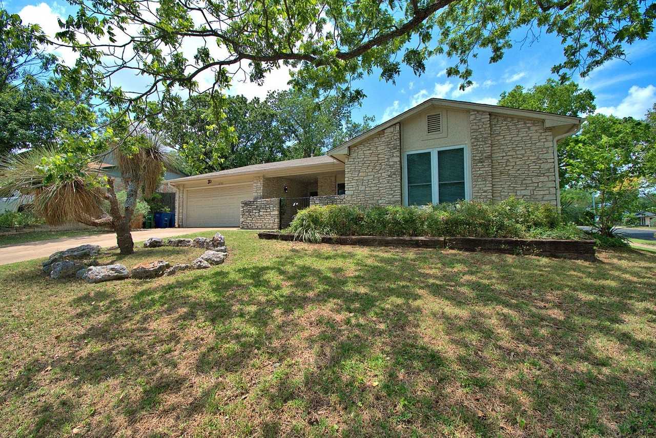 8502 Danville Dr - Photo 2 of 24