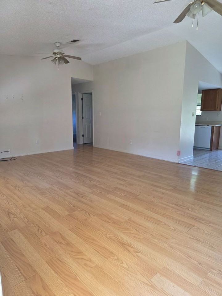 180 Coopers Pond Rd - Photo 2 of 14