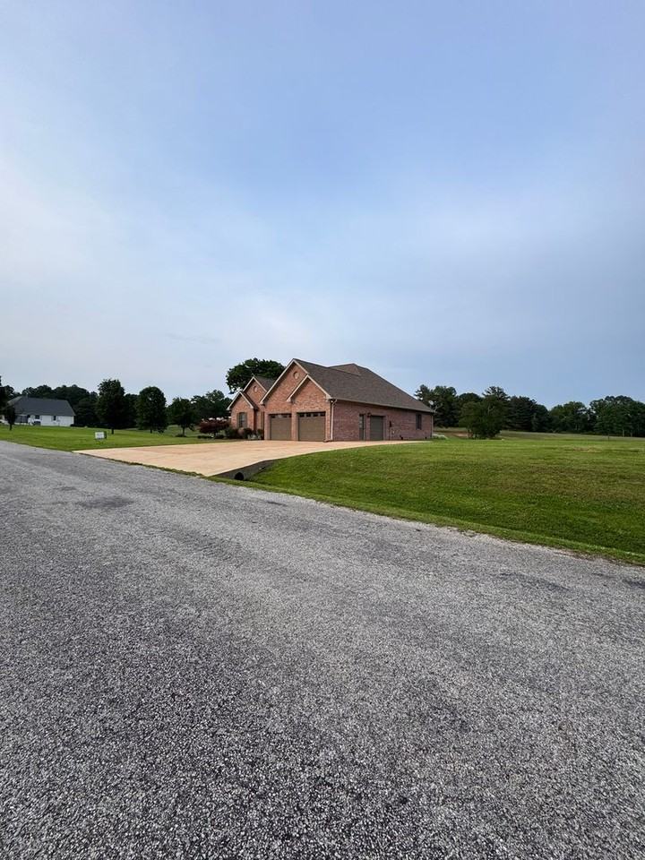 1600 Rock Hill Rd - Photo 3 of 28