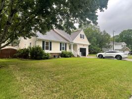 featured image of 821 Needlerush Ct