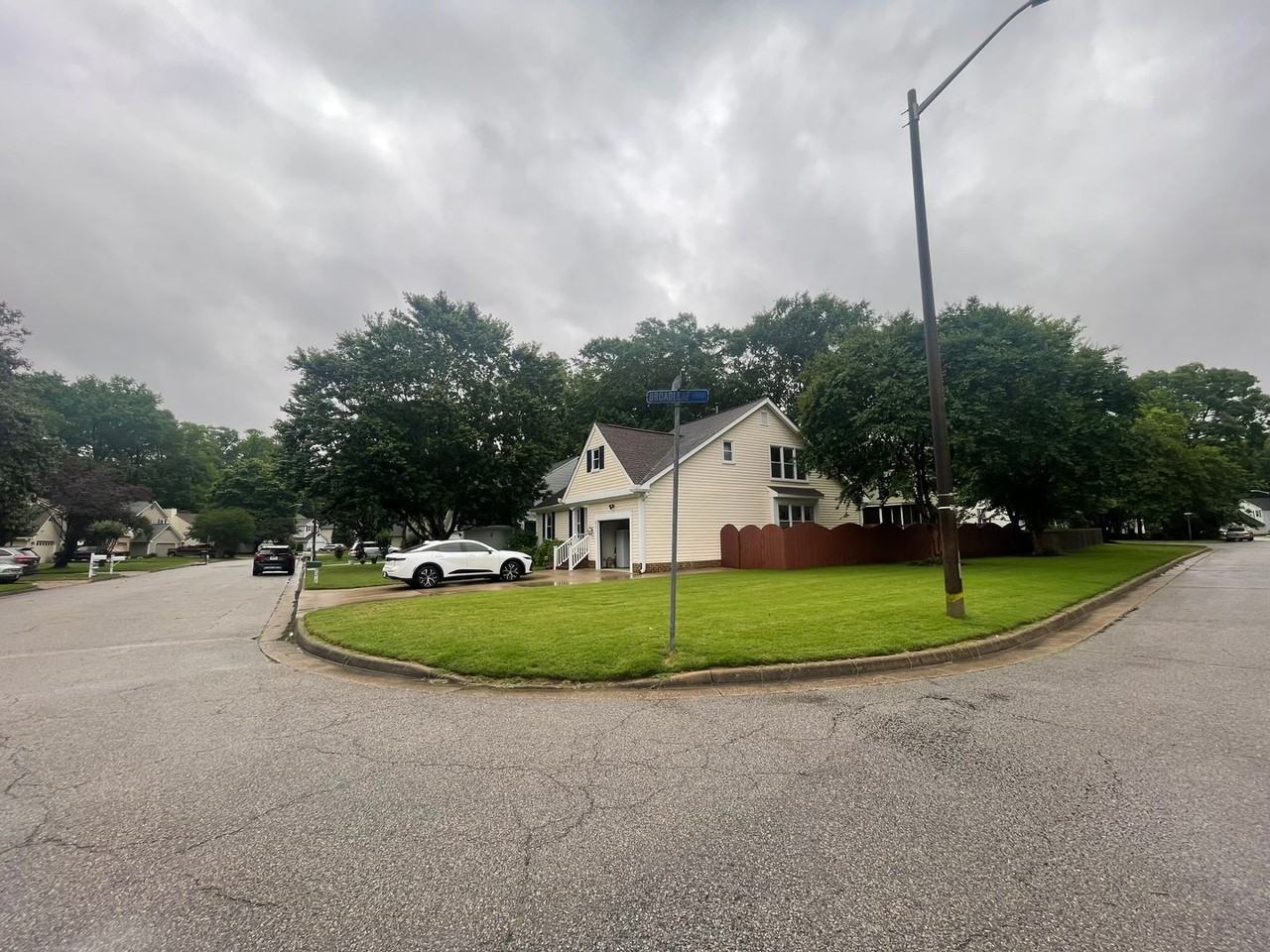 821 Needlerush Ct - Photo 2 of 50