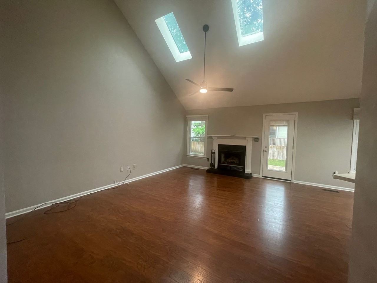 821 Needlerush Ct - Photo 7 of 50