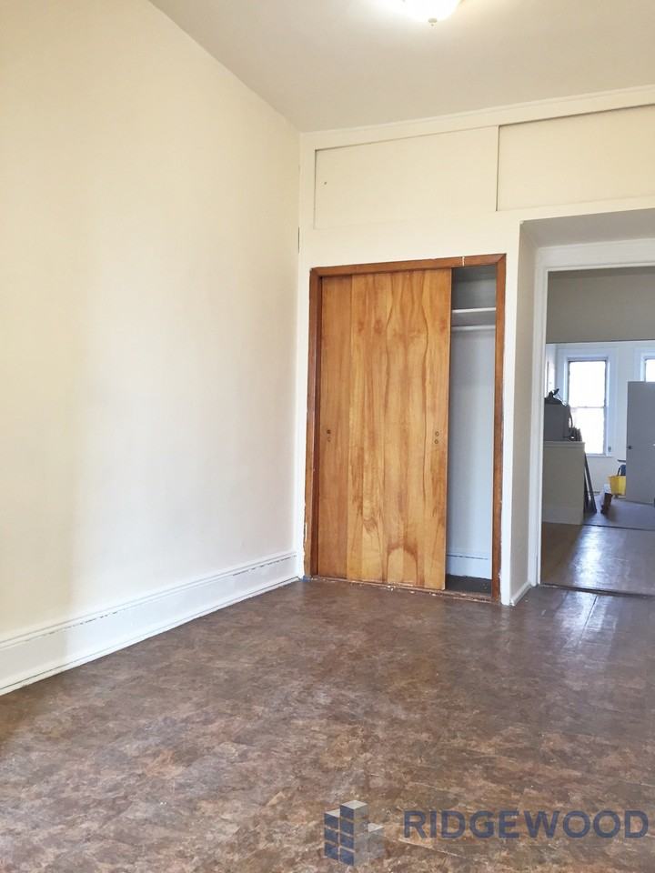 585 Seneca Avenue #3A - Photo 3 of 5