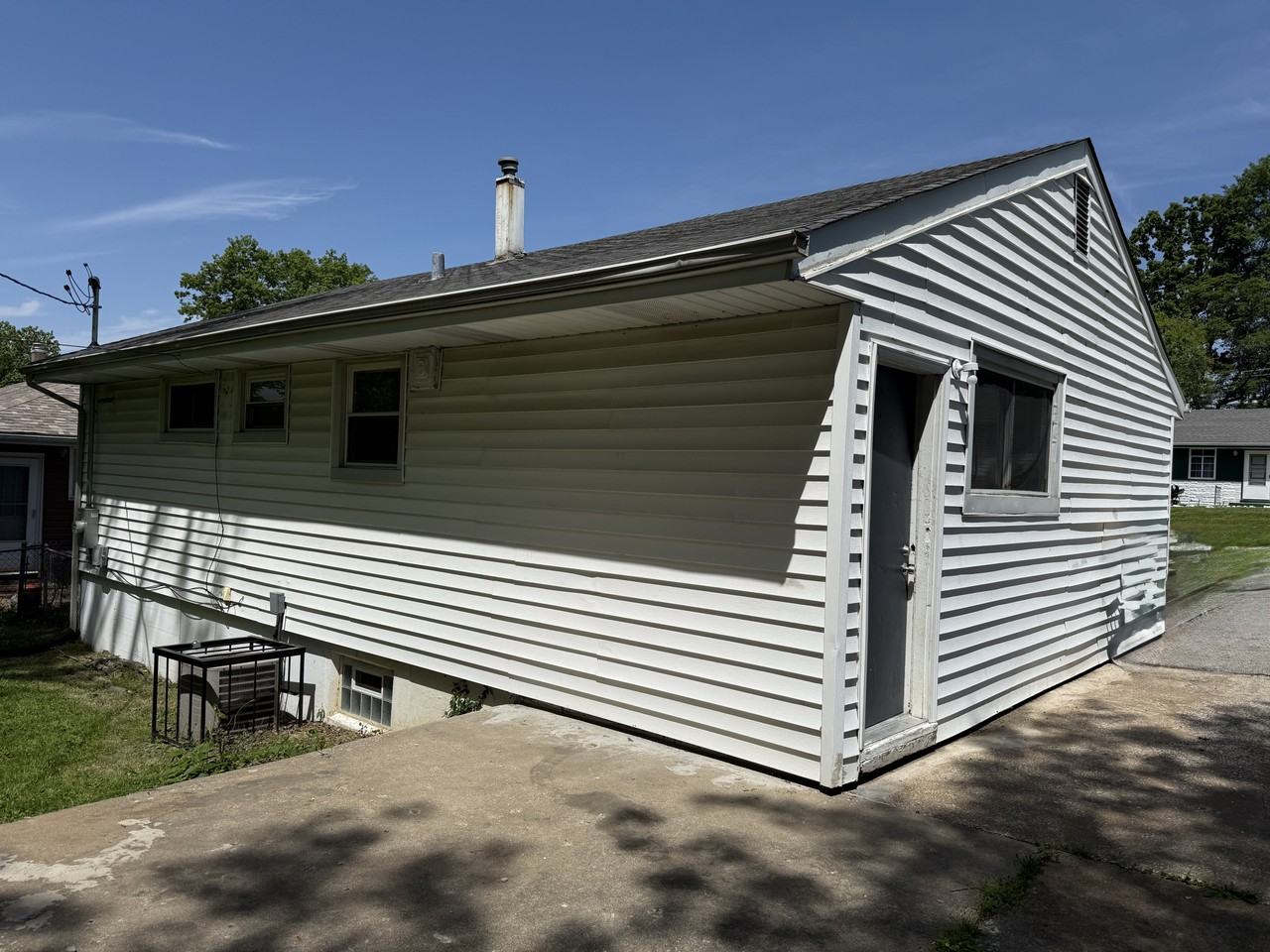 7810 Blandford Dr #NA - Photo 3 of 14