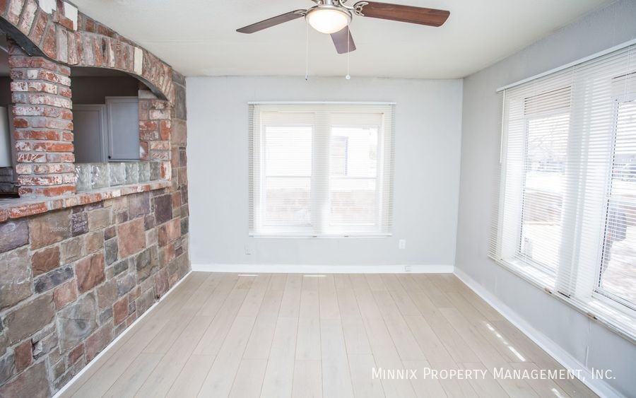 1518 25th St - Photo 5 of 26