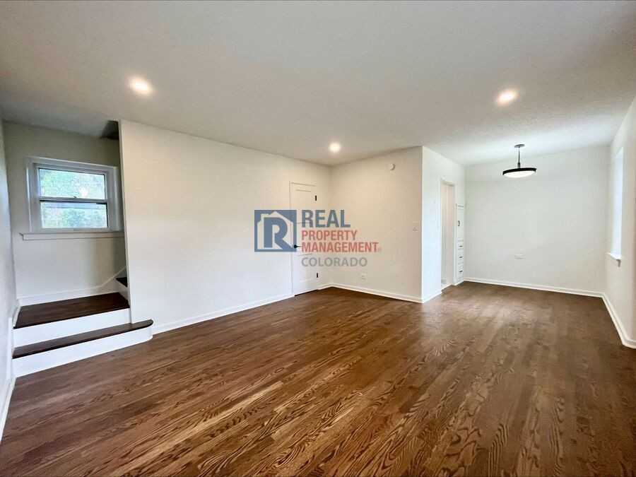 1166 Kearney St - Photo 2 of 12