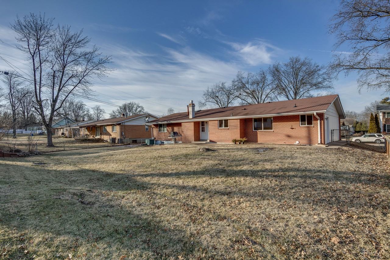 2830 Flintwood Dr #NA - Photo 2 of 30