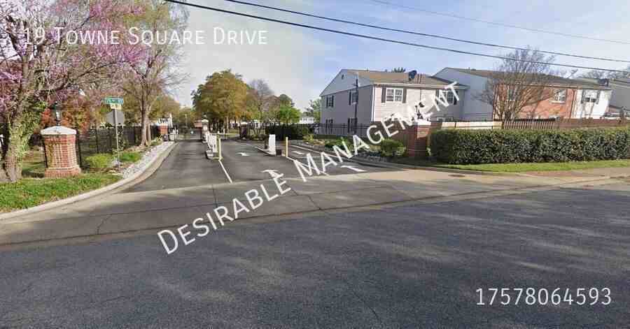 19 Towne Square Dr - Photo 2 of 14