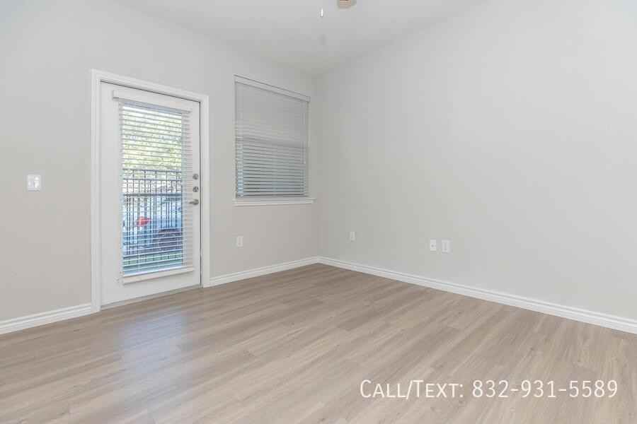 12300 W Bellfort St #AAK - Photo 4 of 10