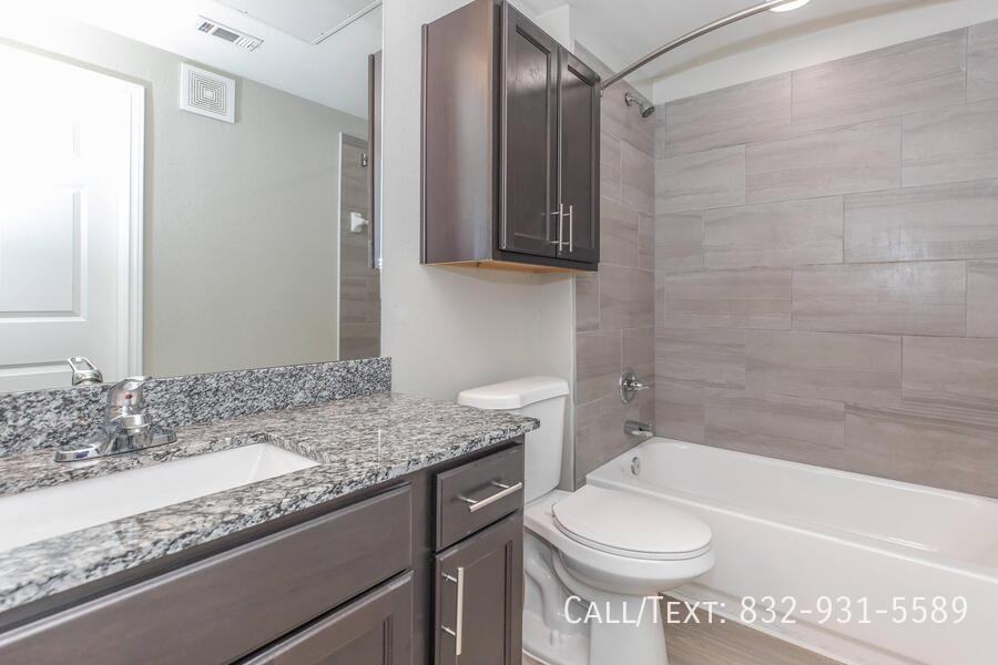 12300 W Bellfort St #AAK - Photo 6 of 10