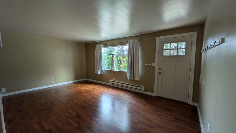 404 W C St #404 - Photo 3 of 9