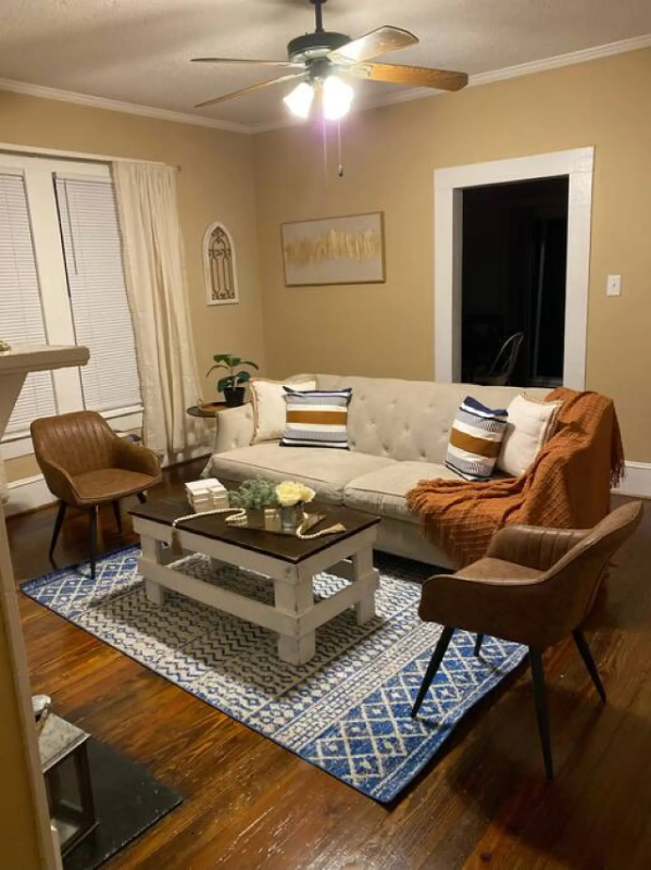 320 Hillandale Street Northeast - Photo 2 of 6