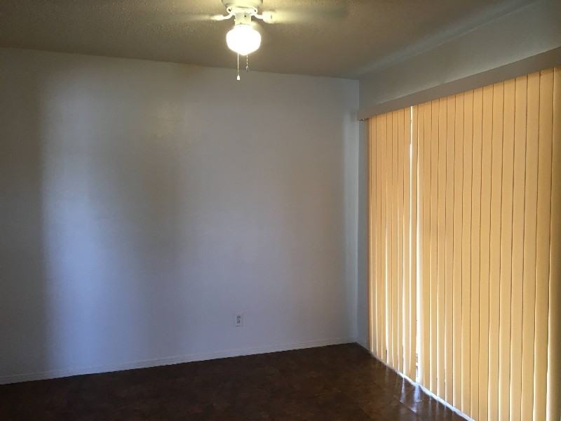 7722 Barton St - Photo 3 of 11