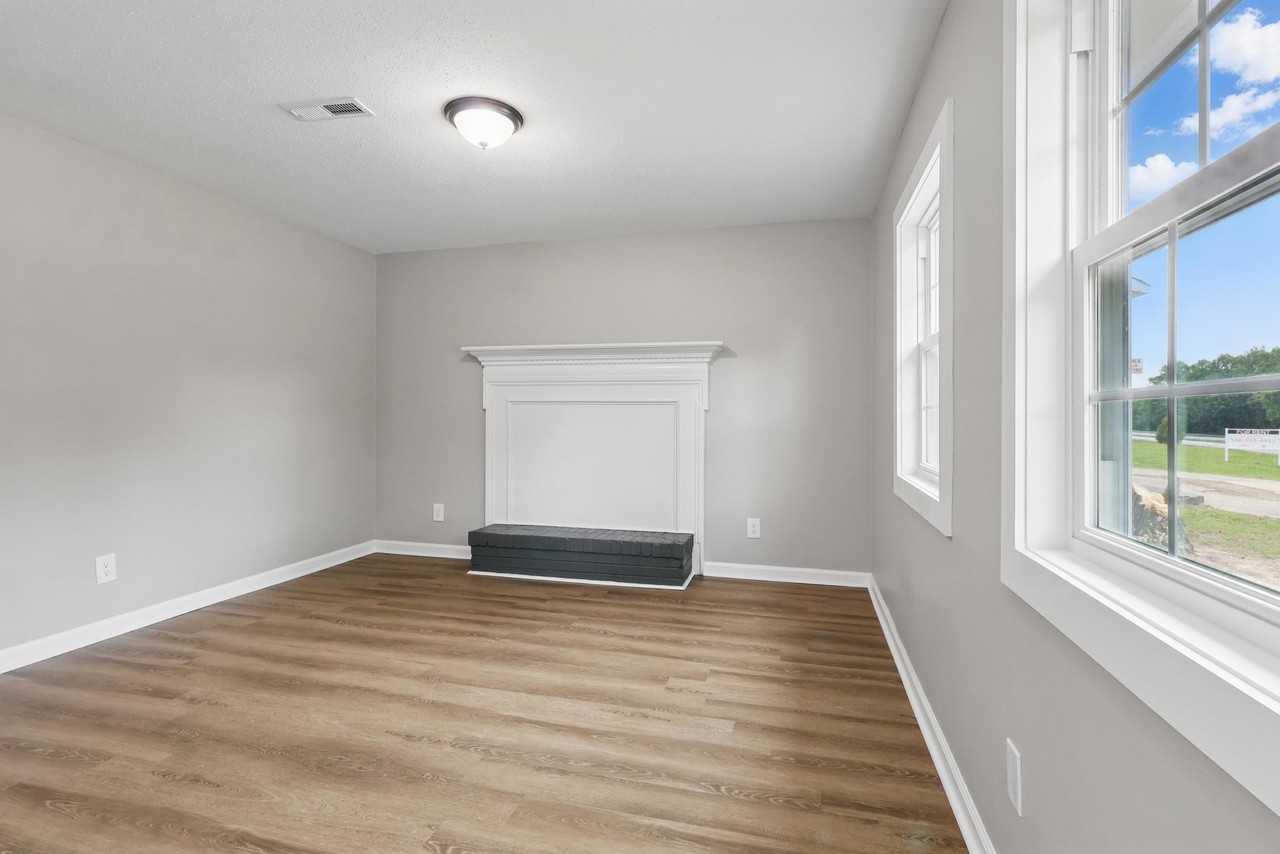 7734 U.S. 29 - Photo 7 of 14