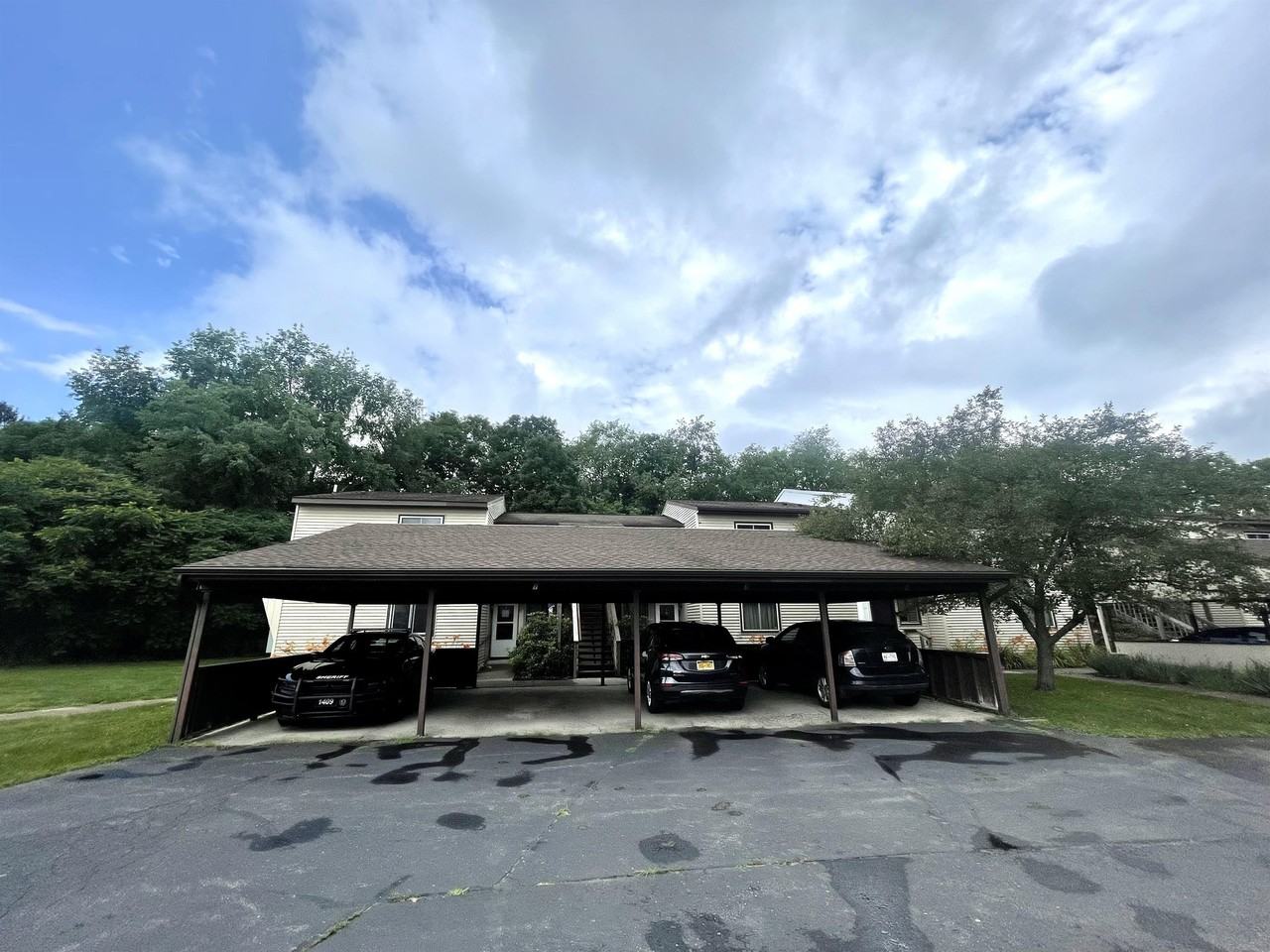 847 Lime Hollow Road - Photo 2 of 9