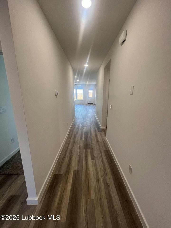 617 14th Street - Photo 2 of 18