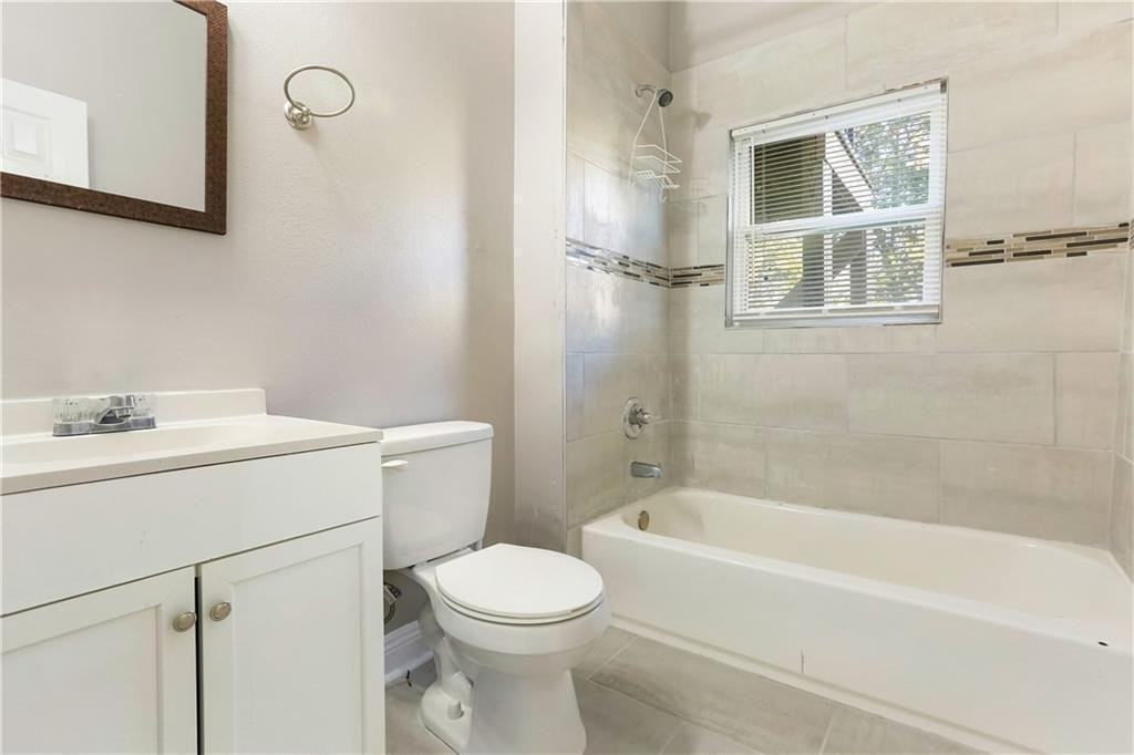 1909 Port Street - Photo 5 of 11