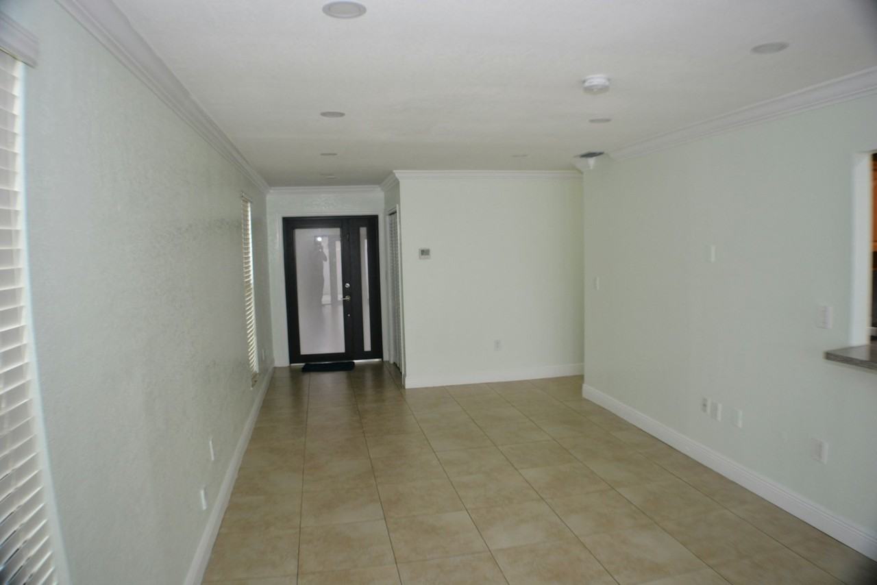 9466 SW 6th Terrace, Unit 1 - Photo 3 of 34