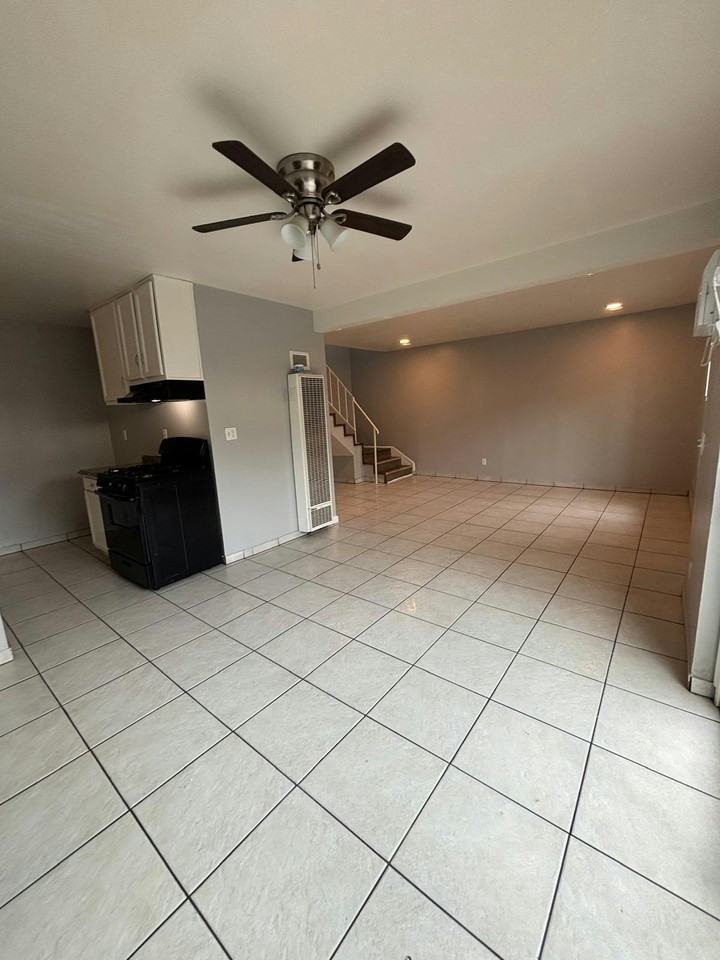 1270 West 9th Street, Unit D - Photo 2 of 11