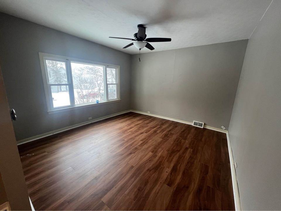 1522 E Madison St - Photo 3 of 16