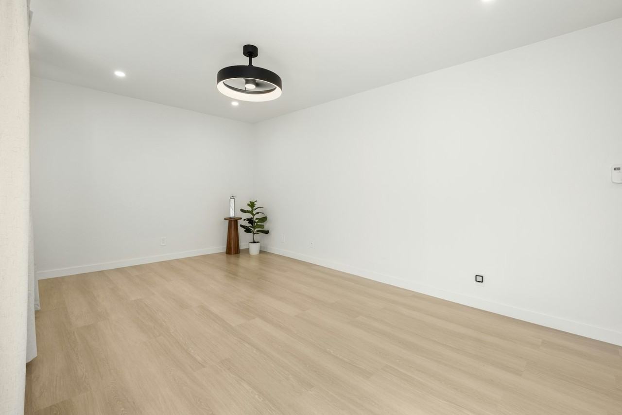 231 Price Street, Unit 4 - Photo 5 of 16