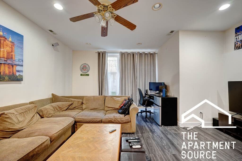 3739 N Sheffield, Unit 1 - Photo 5 of 19