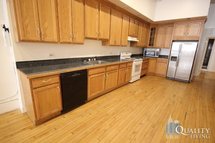 579 Broadway - Photo 3 of 6