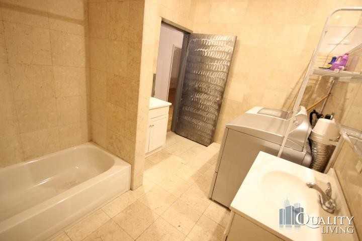 579 Broadway - Photo 4 of 6