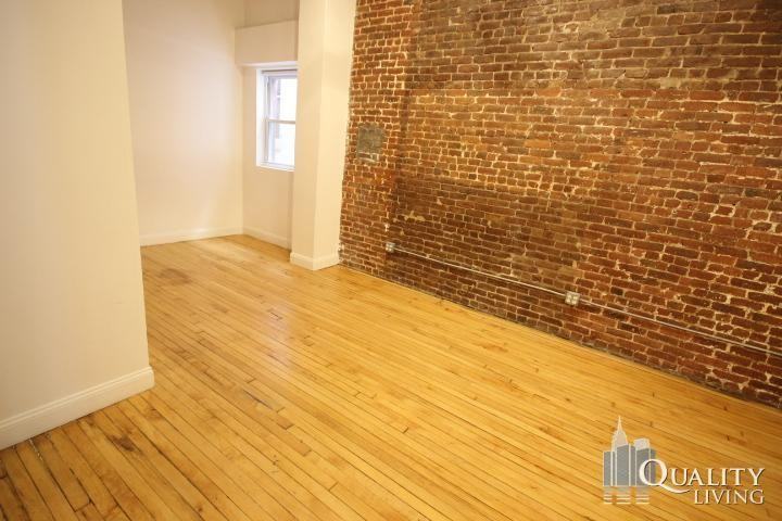 579 Broadway - Photo 5 of 6