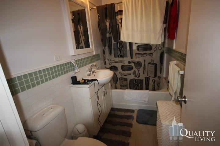 252 West 10th Street - Photo 5 of 5