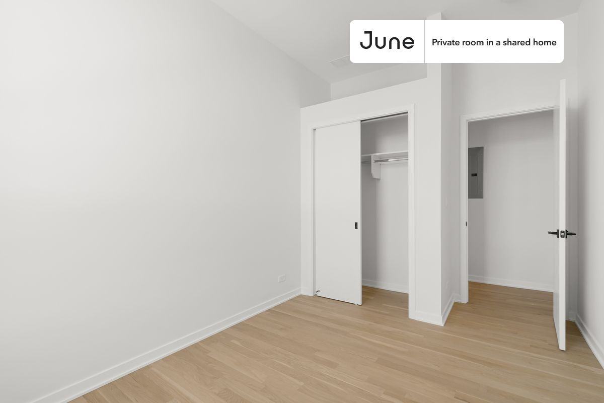 2122 S Hoyne Ave #C - Photo 4 of 14