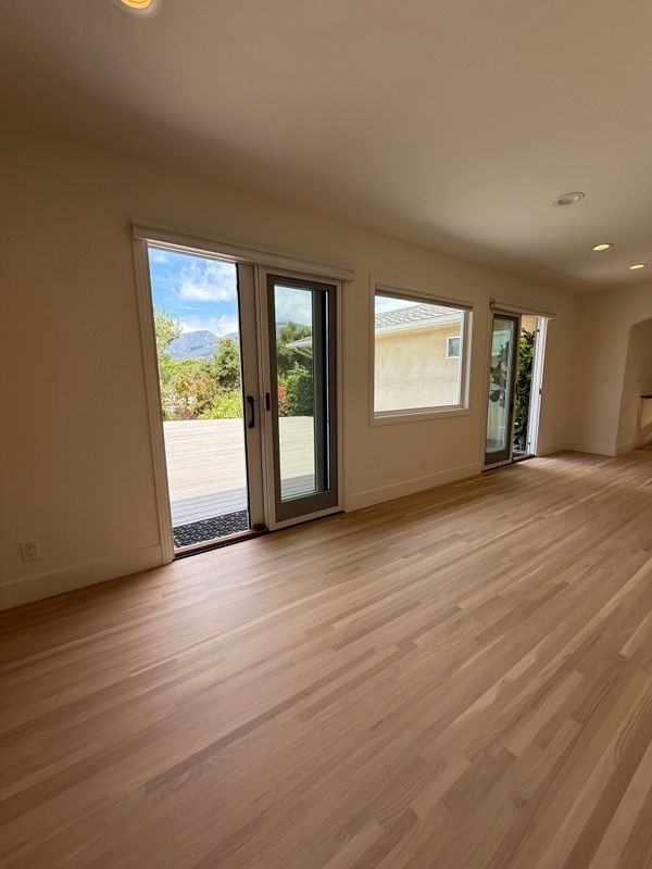 410 Samarkand Dr - Photo 3 of 7