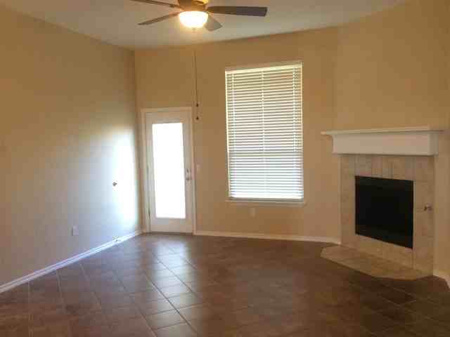 2413 Beaver Bend Ln - Photo 3 of 18