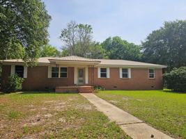 featured image of 100 Carr Cir