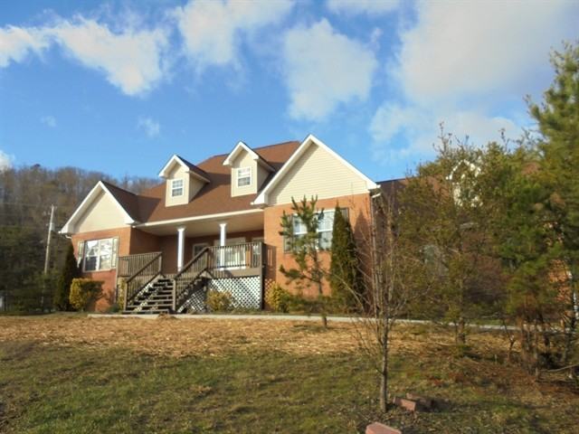 6701 Larvik Ct - Photo 2 of 15