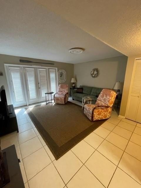 440 Park Ave #Q - Photo 3 of 18