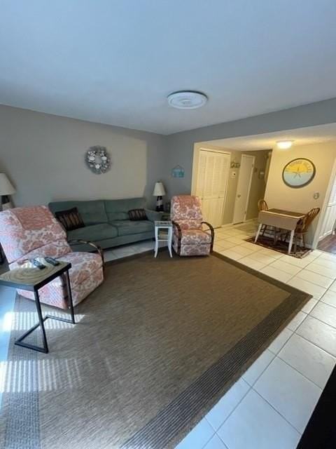 440 Park Ave #Q - Photo 4 of 18